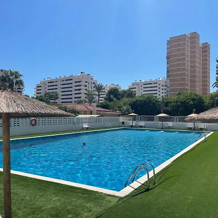 Con Piscina En Pau 5 * Alicante